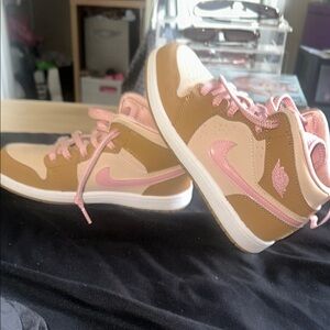 Lola Bunny Jordan’s (never been worn!)